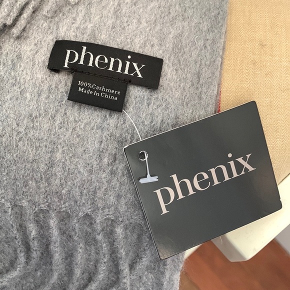 NWT Phenix 100% Cashmere Scarf in Grey - Picture 3 of 13